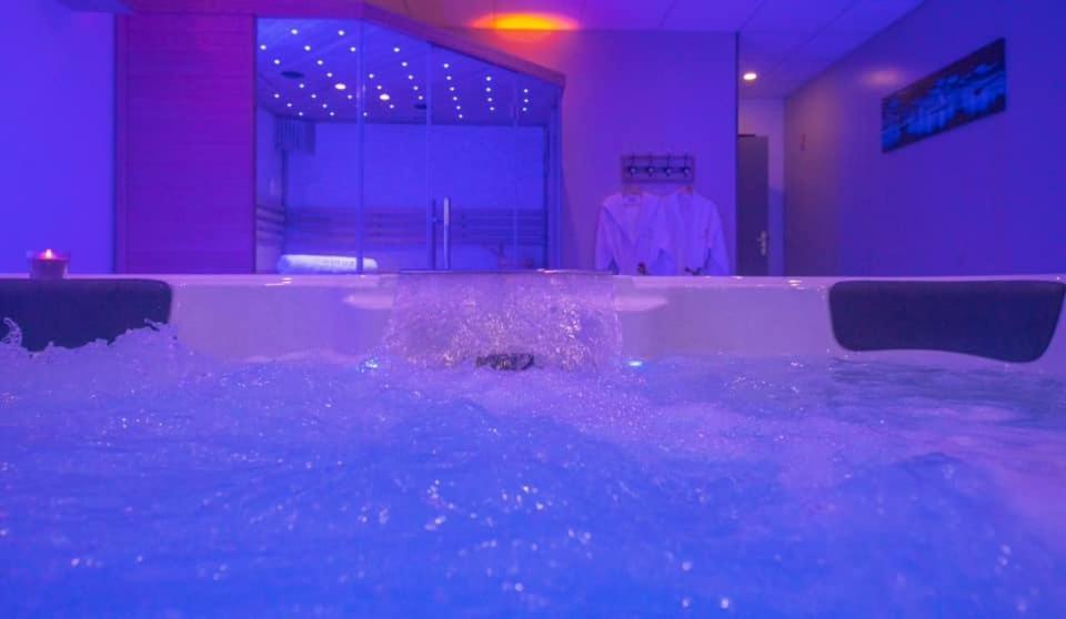 Loft Privatif Avec Jacuzzi Et Sauna Сен Дизие Екстериор снимка